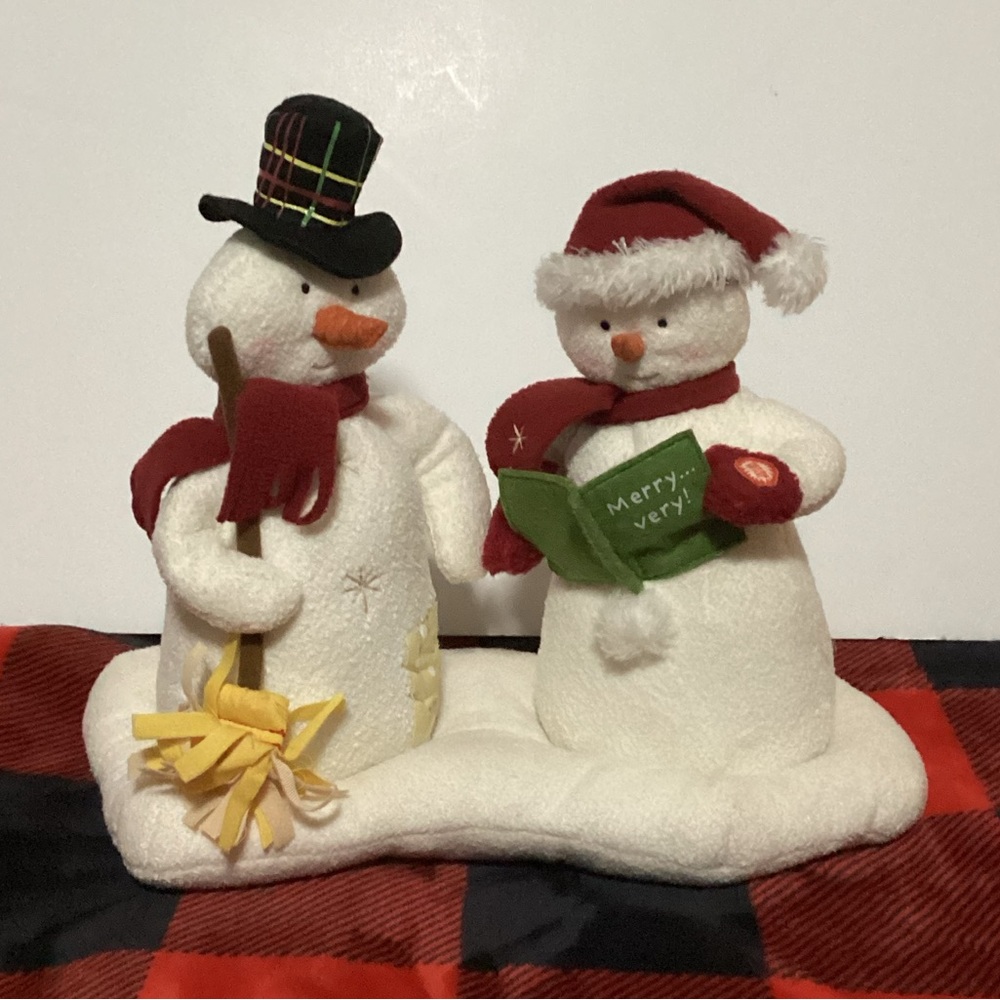 Hallmark Jingle Pals Mr and Mrs Snowman